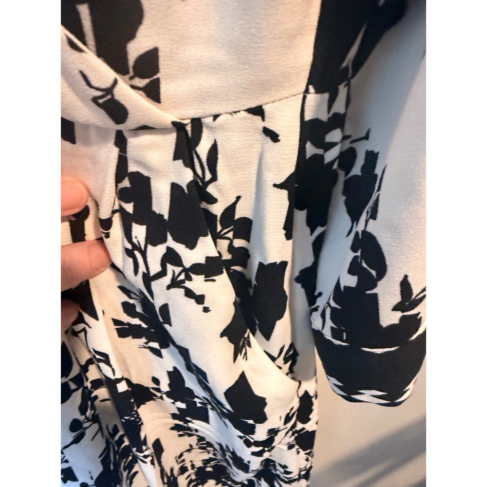 Cabi 6369 Black White Floral Geometric Faux Wrap Midi Dress Womens Medium - Picture 4 of 9